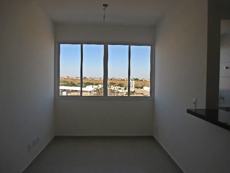 Apartamento com 2 Quartos para Alugar, 1 m² por R$ 800/Mês Bosque dos Buritis, Uberlândia - MG