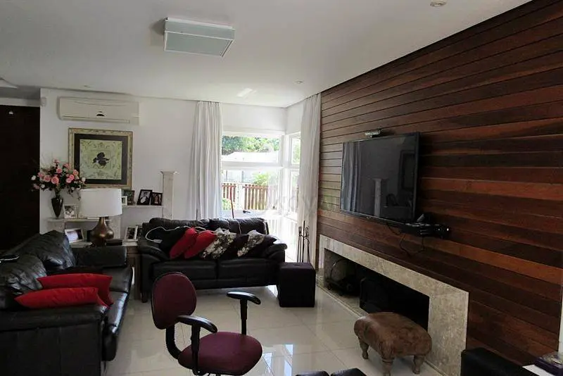 Casa com 3 Quartos à Venda, 385 m² por R$ 1.385.000 Centenario, Sapiranga - RS