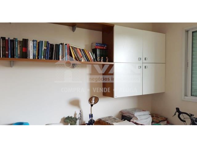 Apartamento com 4 Quartos à Venda, 218 m² por R$ 650.000 Saraiva, Uberlândia - MG