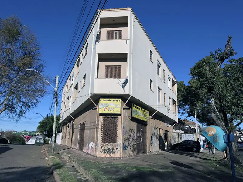 Apartamento com 2 Quartos para Alugar, 45 m² por R$ 700/Mês Medianeira, Porto Alegre - RS