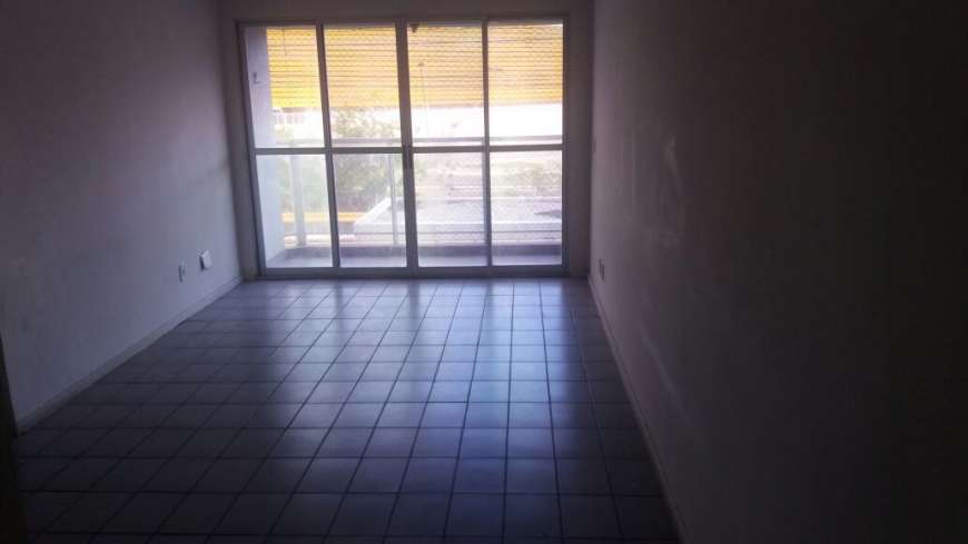 Apartamento com 3 Quartos à Venda, 110 m² por R$ 430.000 Rua Ananias Azevedo, 397 - Treze de Julho, Aracaju - SE
