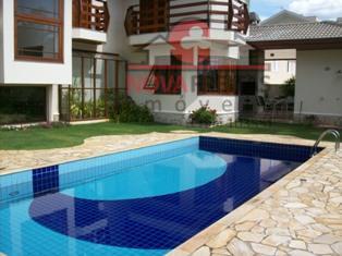Casa de Condomínio com 4 Quartos para Alugar, 700 m² por R$ 8.000/Mês Urbanova, São José dos Campos - SP