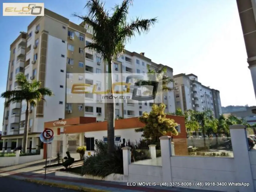 Apartamento com 3 Quartos à Venda, 76 m² por R$ 299.900 Rua Waldir João Sell, 15 - Fazenda Santo Antonio, São José - SC