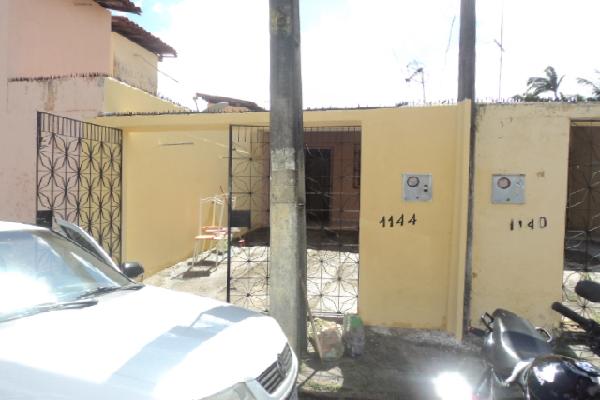 Casa com 2 Quartos para Alugar por R$ 600/Mês Rua Três de Maio, 1144 - Bela Vista, Fortaleza - CE