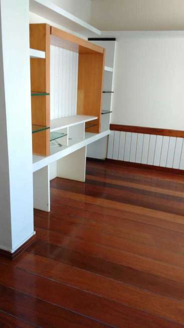 Apartamento com 4 Quartos para Alugar, 137 m² por R$ 2.100/Mês Rua Jornalista Joaquim Ferraro Nascimento, s/nº - Pituba, Salvador - BA