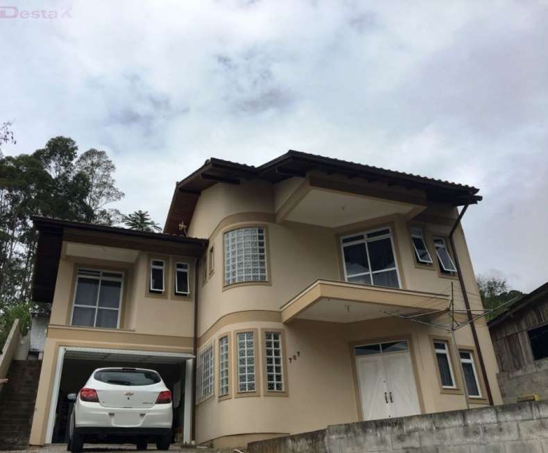 Casa com 3 Quartos à Venda, 528 m² por R$ 420.000 Boa Vista, Biguaçu - SC