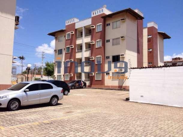 Apartamento com 3 Quartos à Venda, 65 m² por R$ 180.000 Avenida Alberto Craveiro - Dias Macedo, Fortaleza - CE