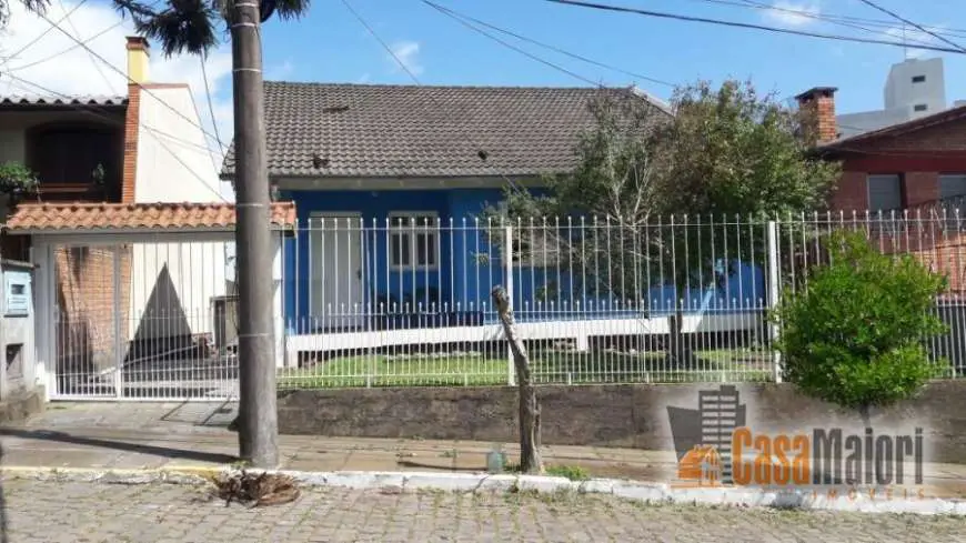 Casa com 3 Quartos à Venda, 100 m² por R$ 750.000 Humaitá, Bento Gonçalves - RS