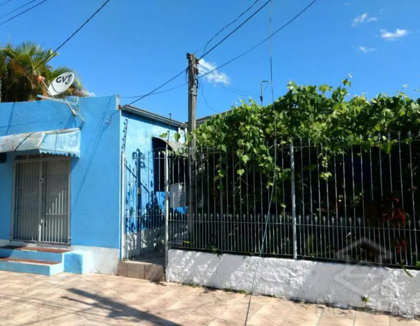 Casa com 3 Quartos à Venda, 80 m² por R$ 180.000 Tancredo Neves, Santa Maria - RS