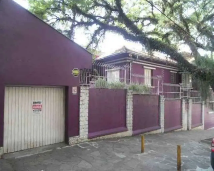 Casa para Alugar por R$ 9.000/Mês Floresta, Porto Alegre - RS