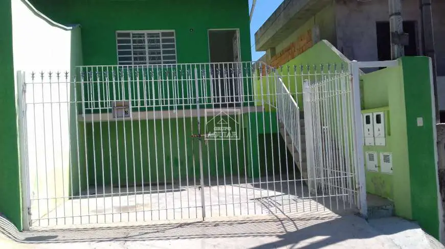 Casa com 2 Quartos para Alugar, 70 m² por R$ 1.350/Mês Jardim Jurema, Valinhos - SP