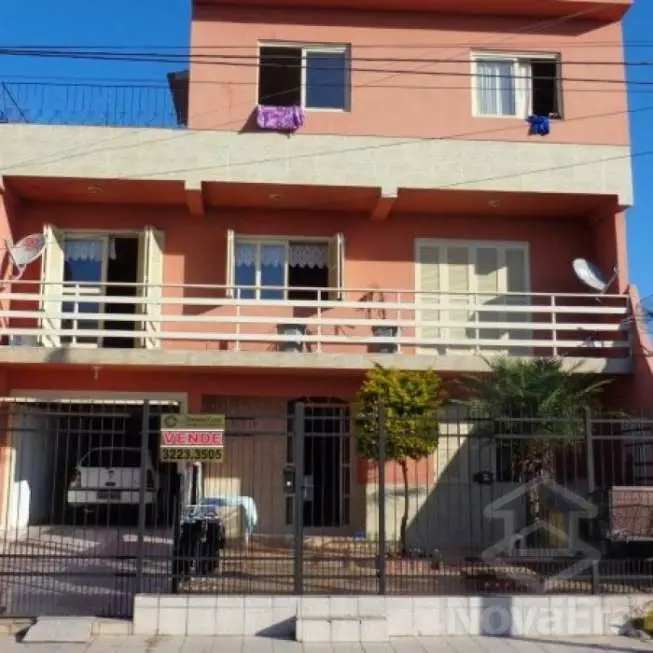 Casa com 5 Quartos à Venda por R$ 850.000 Tancredo Neves, Santa Maria - RS