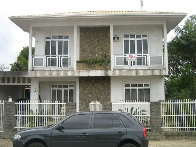 Casa com 4 Quartos à Venda, 208 m² por R$ 480.000 Rua Indiana - Passa Vinte, Palhoça - SC