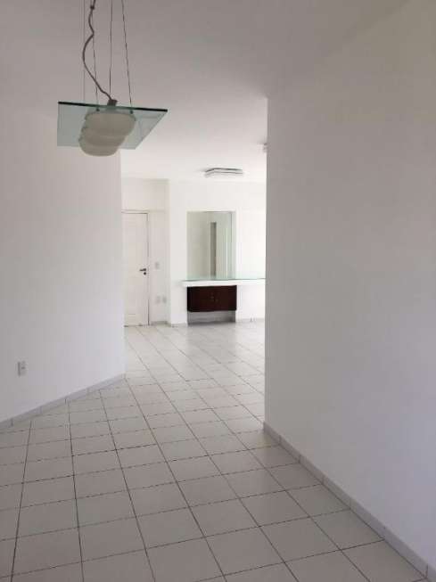 Apartamento com 3 Quartos para Alugar, 130 m² por R$ 3.715/Mês Lagoa Nova, Natal - RN