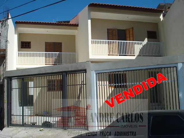 Sobrado com 3 Quartos à Venda, 118 m² por R$ 370.000 Parque Santa Teresa, Carapicuíba - SP