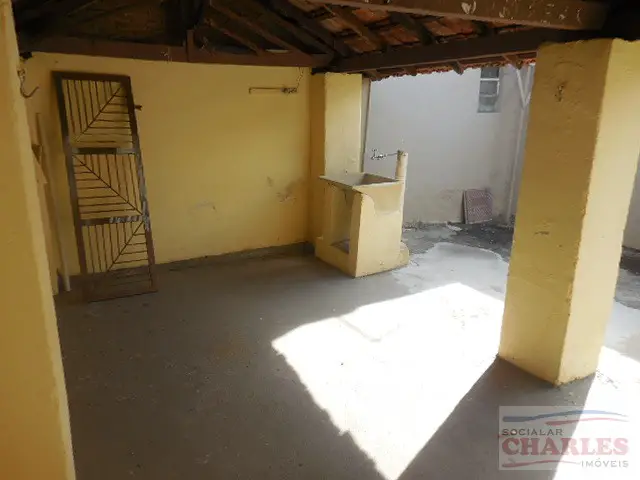 Casa com 2 Quartos para Alugar por R$ 700/Mês Vila São José, Mogi Mirim - SP