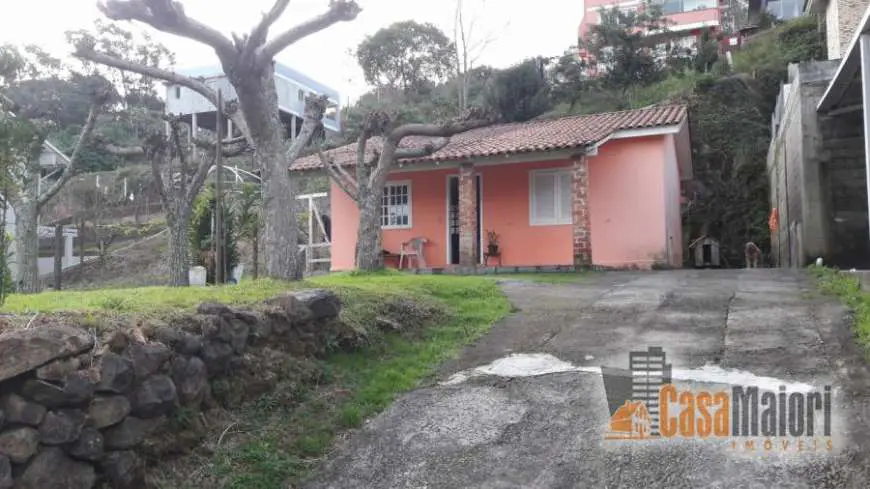 Casa com 2 Quartos à Venda, 49 m² por R$ 360.000 Rua Maximiliano Sonza, 225 - Universitario, Bento Gonçalves - RS
