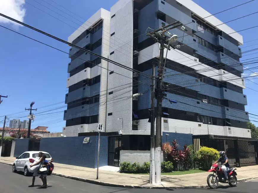 Apartamento com 3 Quartos à Venda, 100 m² por R$ 280.000 Rua Dez de Novembro, 336 - Pitanguinha, Maceió - AL