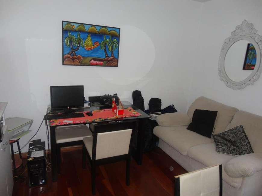 Apartamento com 1 Quarto à Venda, 50 m² por R$ 230.000 Rua Cristal, 210 - Santa Tereza, Belo Horizonte - MG