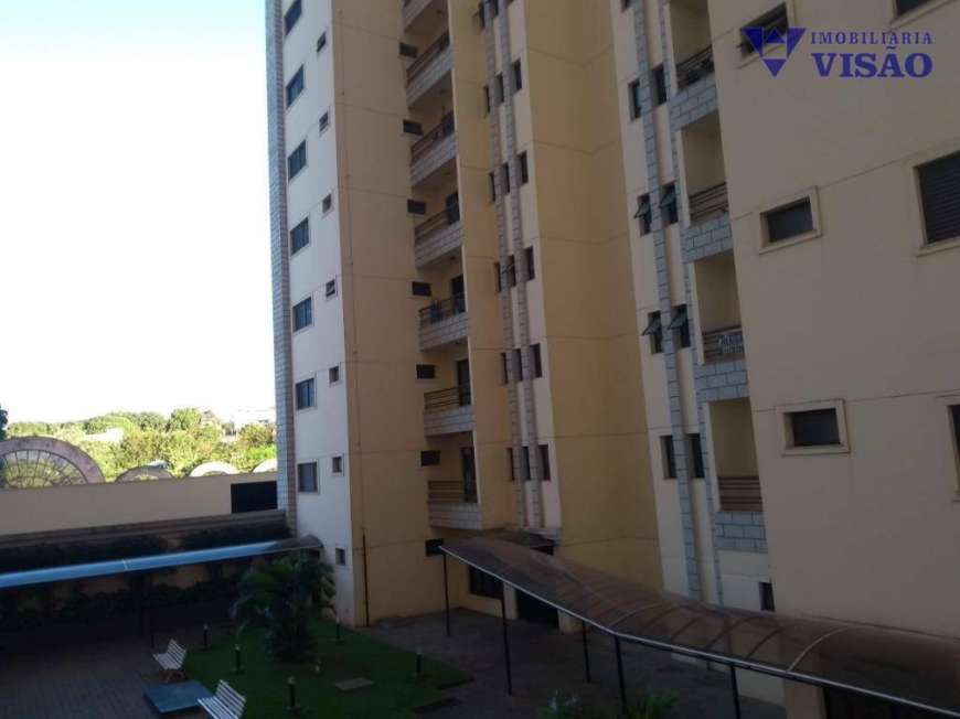 Apartamento com 3 Quartos para Alugar, 109 m² por R$ 1.100/Mês São Benedito, Uberaba - MG