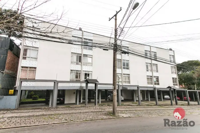 Apartamento com 2 Quartos para Alugar, 52 m² por R$ 850/Mês Rebouças, Curitiba - PR