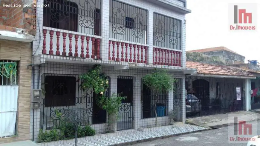Casa com 4 Quartos à Venda por R$ 400.000 Rua Nove, 25 - Maracangalha, Belém - PA