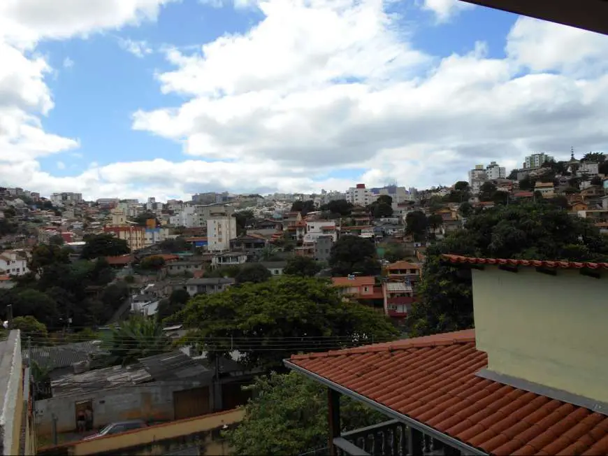Casa com 2 Quartos à Venda, 240 m² por R$ 490.000 Parque São José, Belo Horizonte - MG