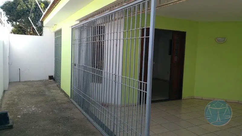 Casa com 3 Quartos para Alugar, 230 m² por R$ 1.000/Mês San Vale, Natal - RN