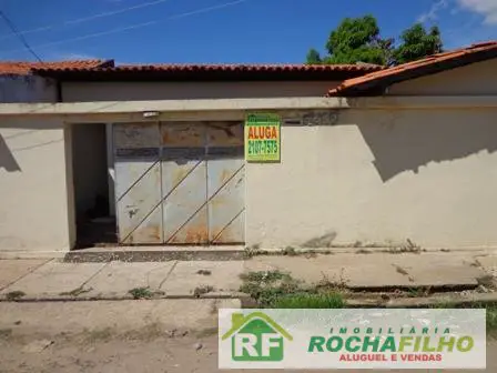 Casa com 3 Quartos para Alugar por R$ 700/Mês Rua Piracuruca - Três Andares, Teresina - PI