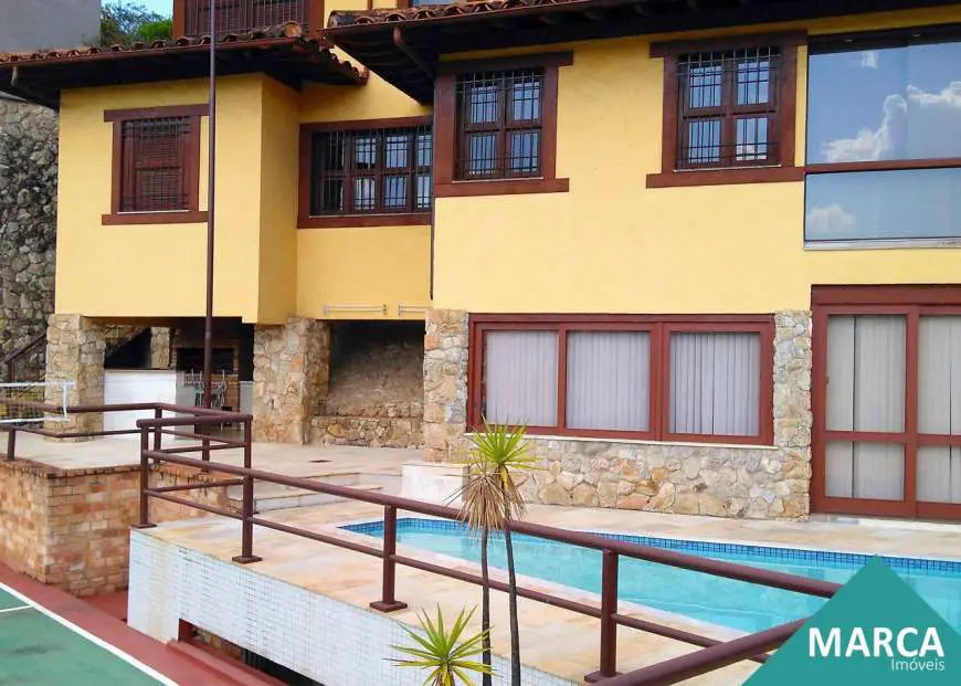 Casa com 4 Quartos para Alugar, 950 m² por R$ 12.000/Mês Santa Lúcia, Belo Horizonte - MG