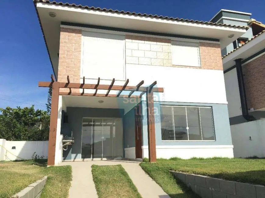 Casa com 3 Quartos à Venda, 117 m² por R$ 580.000 Rua José Afonso Fortkamp, 15 - Pântano do Sul, Florianópolis - SC