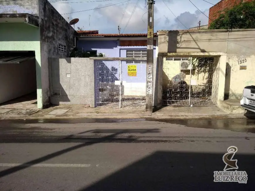 Casa com 1 Quarto para Alugar, 66 m² por R$ 550/Mês Rua Monsenhor Hipólito Brasil, 1324 - Henrique Jorge, Fortaleza - CE