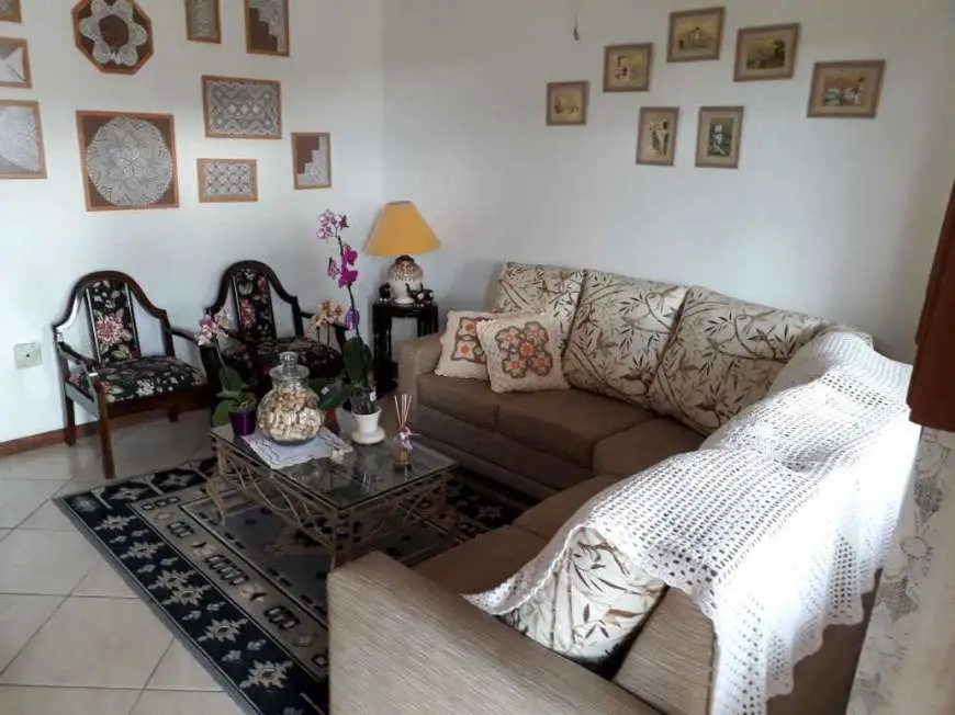 Casa com 3 Quartos à Venda, 160 m² por R$ 550.000 Rua Lagoa Vermelha - Dom Antônio Reis, Santa Maria - RS