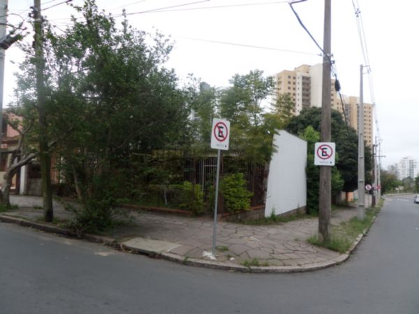 Lote/Terreno à Venda por R$ 530.000 Rua Engenheiro Walter Boehl, 345 - Vila Ipiranga, Porto Alegre - RS