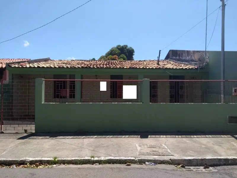 Casa com 3 Quartos à Venda por R$ 270.000 Luzia, Aracaju - SE
