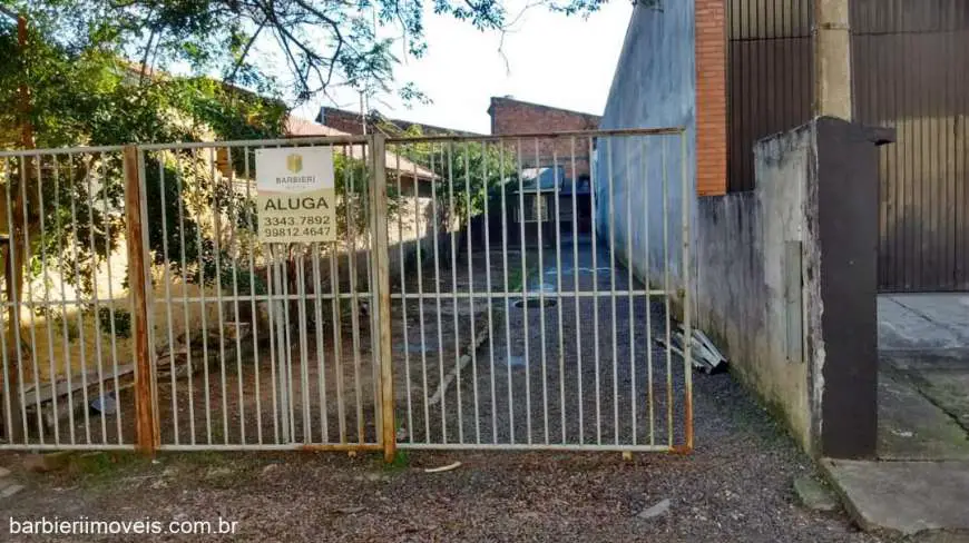 Casa com 2 Quartos para Alugar por R$ 1.100/Mês Rua Padre Diogo Feijó - Navegantes, Porto Alegre - RS