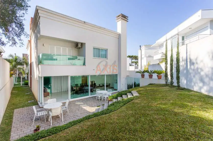 Casa de Condomínio com 3 Quartos à Venda, 438 m² por R$ 2.400.000 Avenida Vereador Toaldo Túlio, 895 - Santa Felicidade, Curitiba - PR