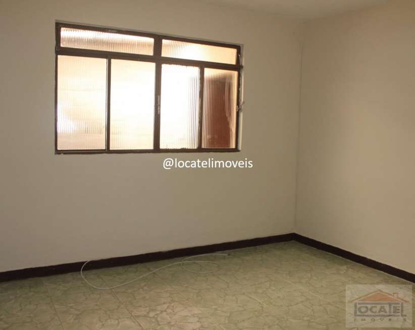 Casa com 3 Quartos para Alugar, 120 m² por R$ 1.100/Mês Araguaia, Belo Horizonte - MG