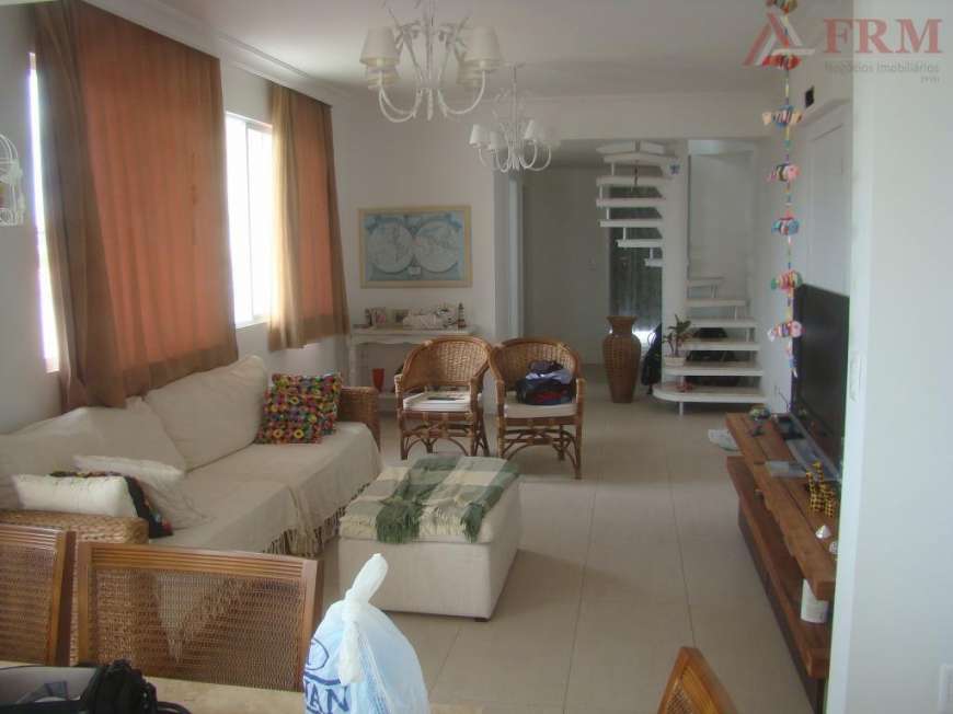 Cobertura com 4 Quartos à Venda, 270 m² por R$ 2.150.000 Rua dos Cambuatas, 206 - Jurerê, Florianópolis - SC