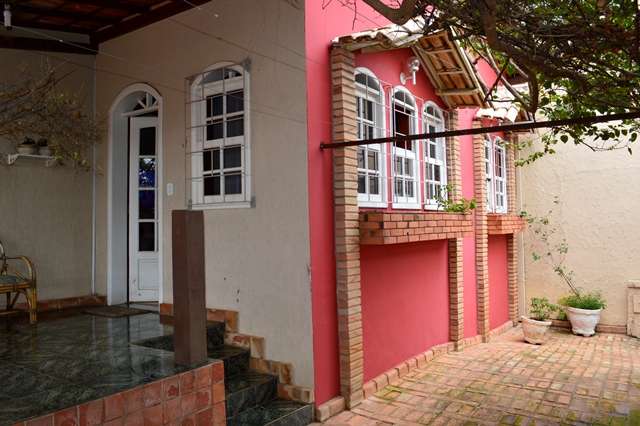 Casa com 2 Quartos à Venda, 100 m² por R$ 500.000 Rua Atacarambu - São Geraldo, Belo Horizonte - MG