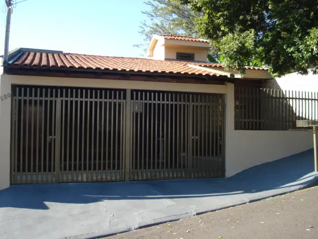 Casa com 4 Quartos à Venda, 167 m² por R$ 318.000 Rua Fernando Bacco, 290 - Vila Mariana, Presidente Prudente - SP