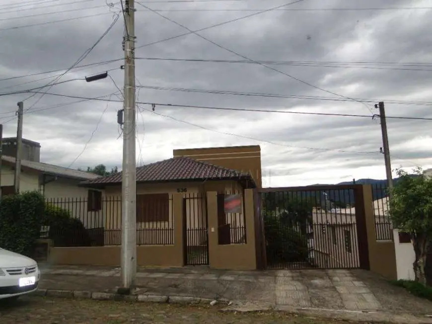 Casa com 2 Quartos à Venda, 119 m² por R$ 400.000 Santa Fé, Sapiranga - RS