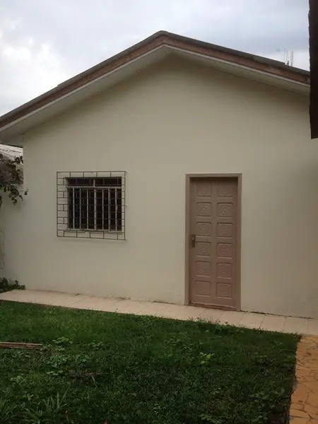 Casa para Alugar por R$ 700/Mês Rua Braulina Carneiro de Quadros, 495 - Ronda, Ponta Grossa - PR