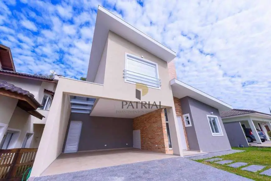 Casa de Condomínio com 4 Quartos à Venda, 220 m² por R$ 1.250.000 Avenida Napoleão Manosso - Santa Felicidade, Curitiba - PR