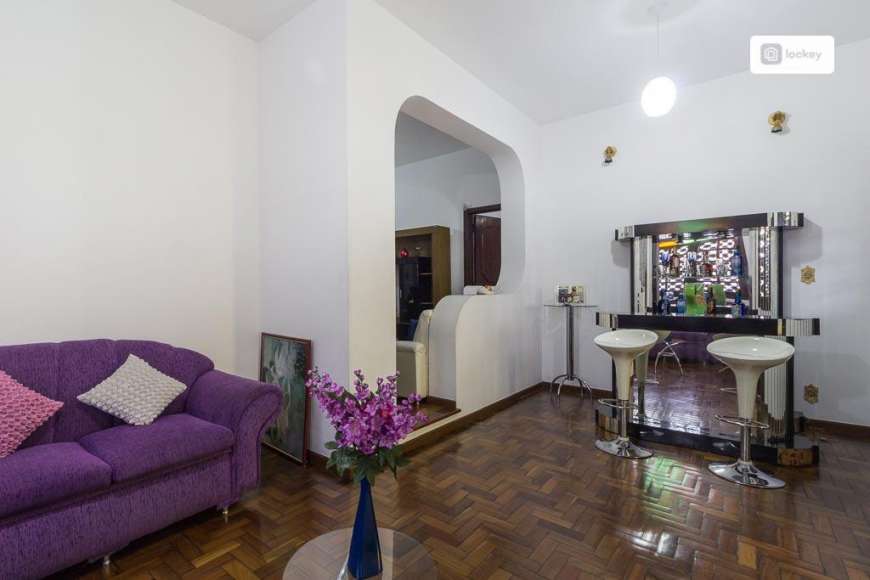 Casa com 4 Quartos para Alugar, 259 m² por R$ 4.800/Mês Rua Corcovado, 510 - Jardim América, Belo Horizonte - MG