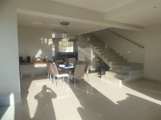 Casa com 5 Quartos à Venda, 250 m² por R$ 1.200.000 Jardim dos Pirineus, Belo Horizonte - MG