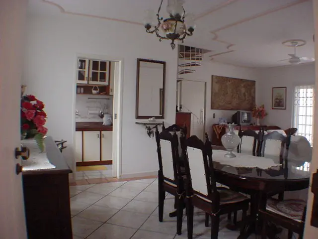 Casa com 6 Quartos para Alugar por R$ 1.500/Dia Rua das Paineiras, 1160 - Daniela, Florianópolis - SC