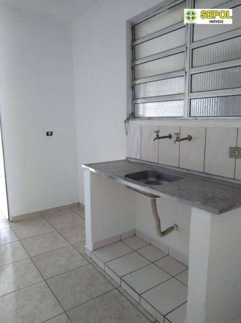Casa com 1 Quarto para Alugar, 30 m² por R$ 750/Mês Rua Taiobeiras, 108 - Jardim Paraguacu, São Paulo - SP