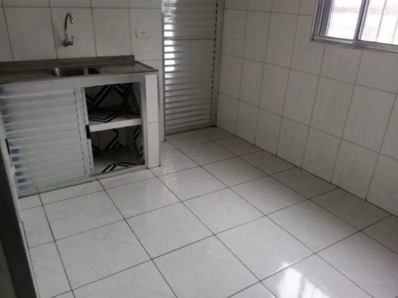 Casa com 1 Quarto para Alugar, 40 m² por R$ 790/Mês Rua Serafim Álvares, 348 - Jardim Ângela, São Paulo - SP