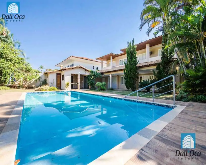 Casa com 5 Quartos para Alugar, 550 m² por R$ 16.000/Mês Lago Sul, Brasília - DF